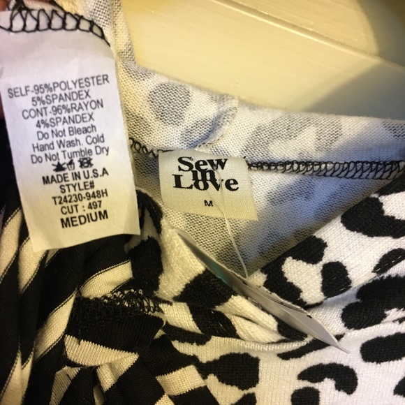 Sew In Love Medium Sweater with Hood | Animal print & Stripes - Picture 3 of 4